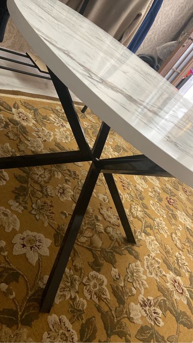 Продам стол