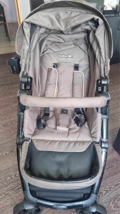 Продам детскую коляску Babyton
