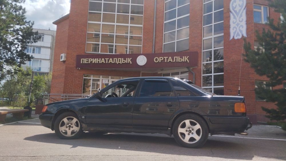 Ауди 100 ц4 1993 гв