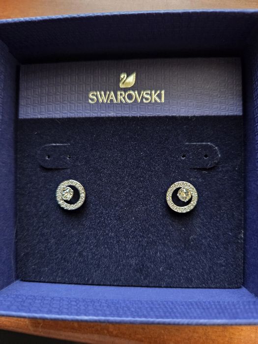 Обици SWAROVSKI нови с кутия