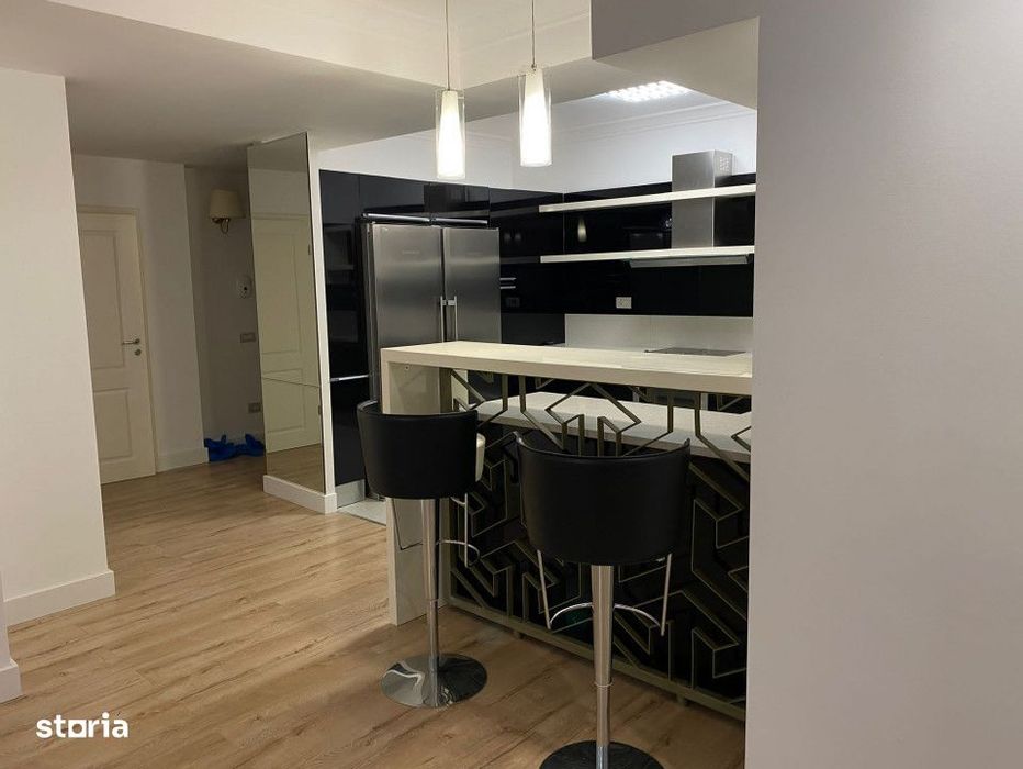 De inchiriat apartament 4 camere Herastrau