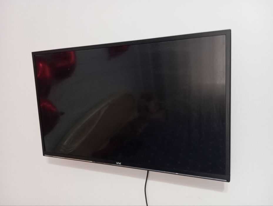 Televizor smart yangi