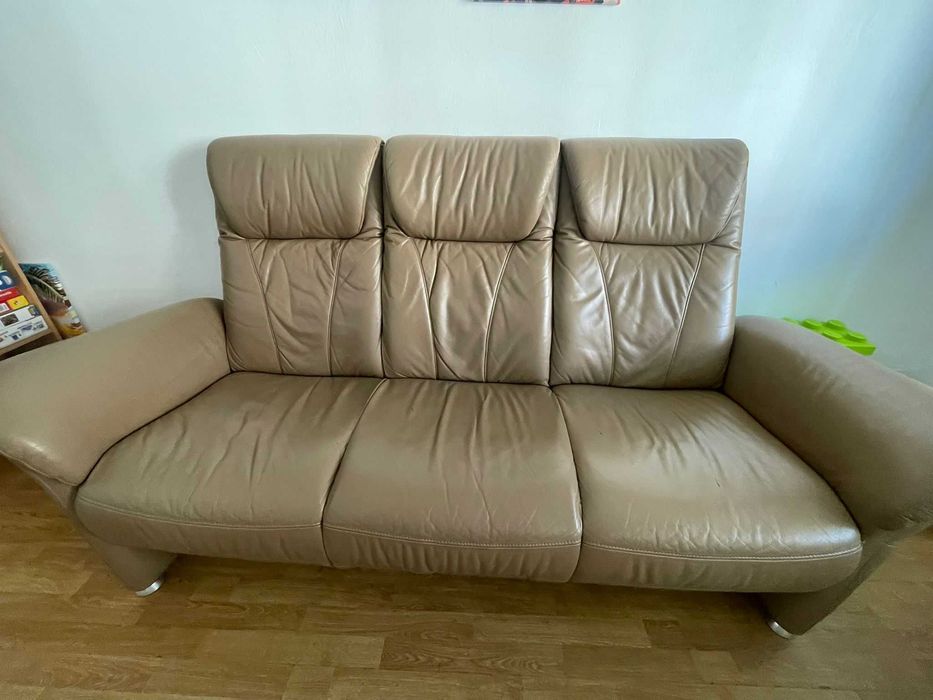 Vând canapea piele 3 locuri