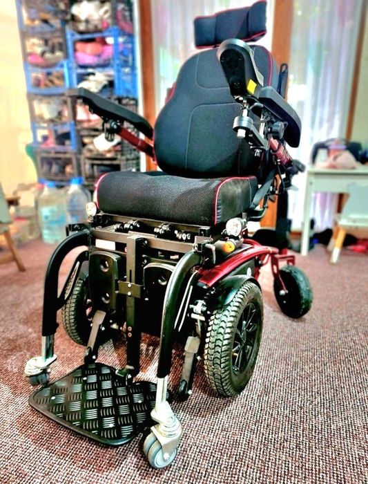 Carut cu verticalizare electrictica Nouu pentru persoane cu dizabilități / handicap