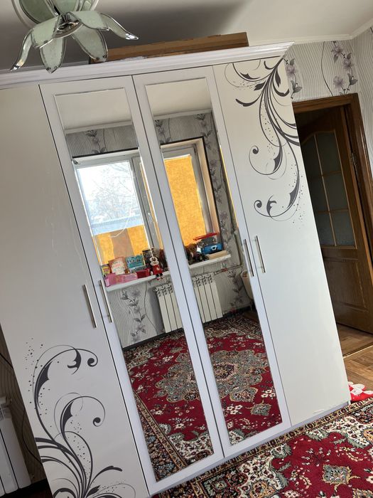 Продам Спальный гарнитур