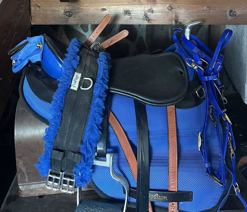 Седло за кон - ново