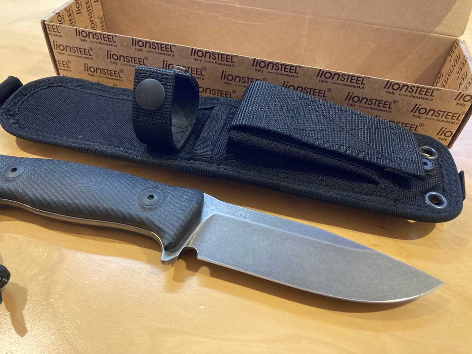 Cuţit Lionsteel M5 M5BG10 + husa (nou, nefolosit)
