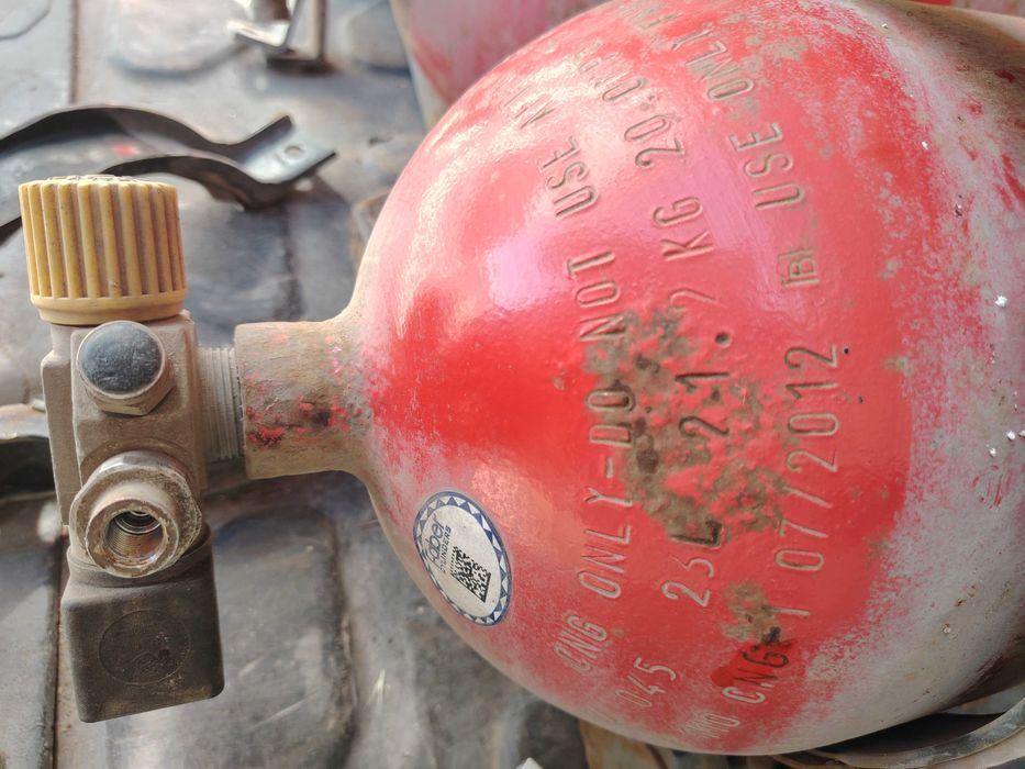 Метанови бутилки 3бр.