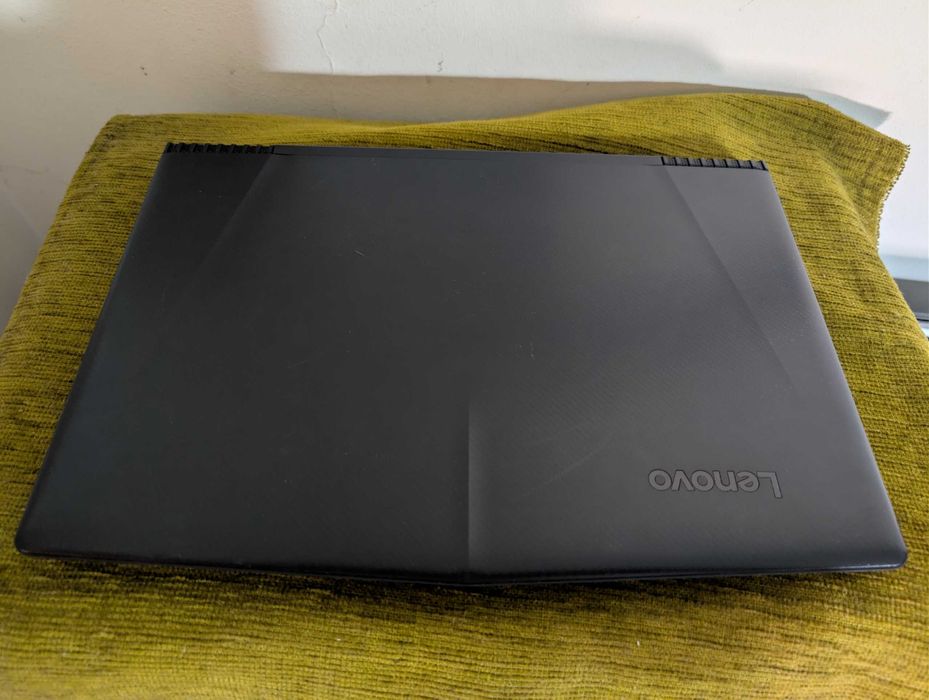 Laptop Lenovo Legion Y520, Procesor Intel Core i5-7300HQ, 8GB DDR4, GeForce GTX 1060 3GB Max-Q,