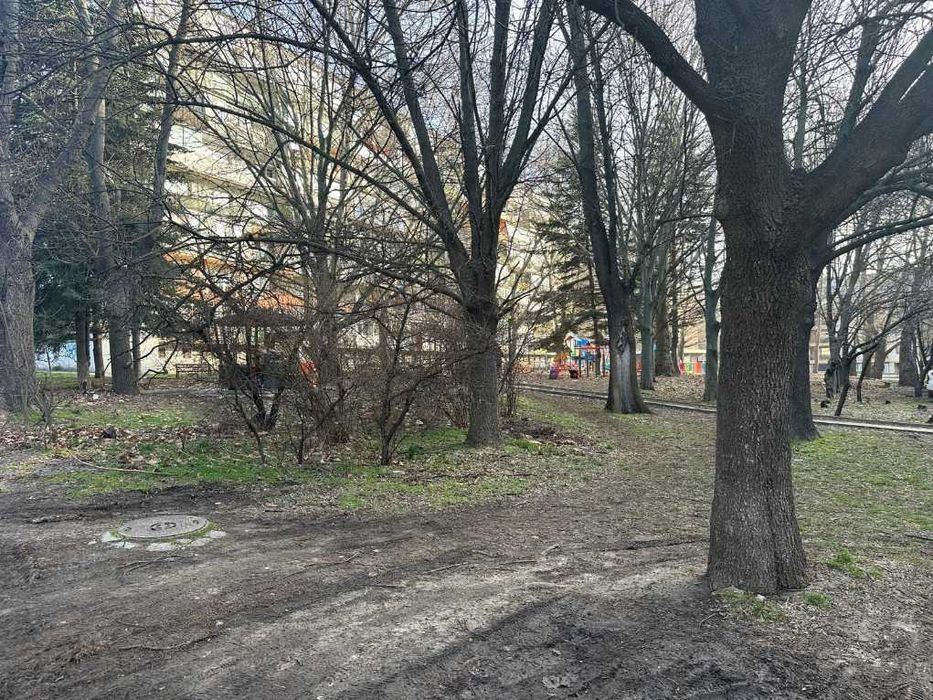 Дава се под наем Четиристаен апартамент в Варна, Център - 80 кв.м за 538.56 € - Снимка #15
