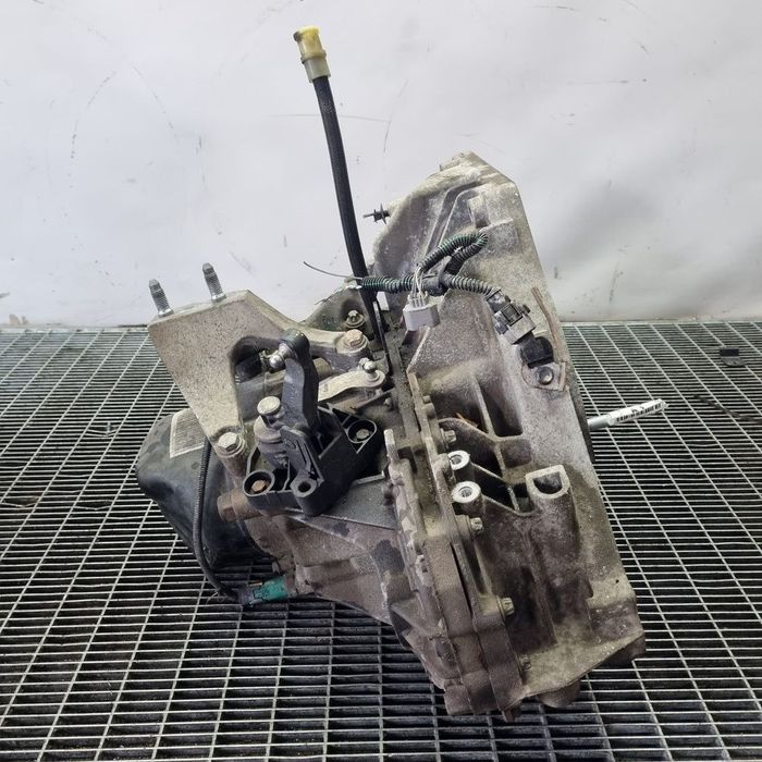 Cutie de viteze manuala Dacia Sandero 2 0.9 B 2012 - 2016 90CP Manuala 5 Trepte H4B 408 ...