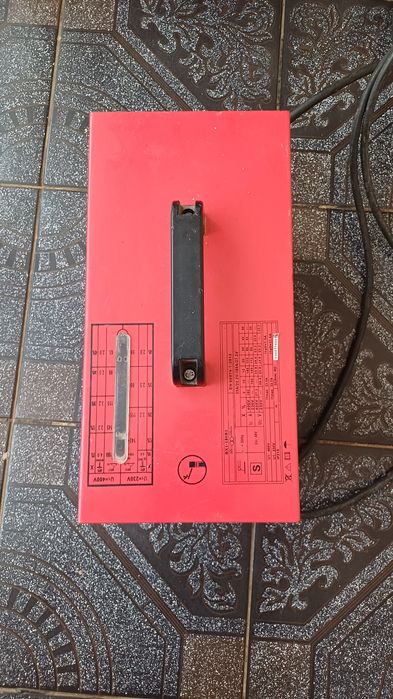 Robot de pornire si redresor