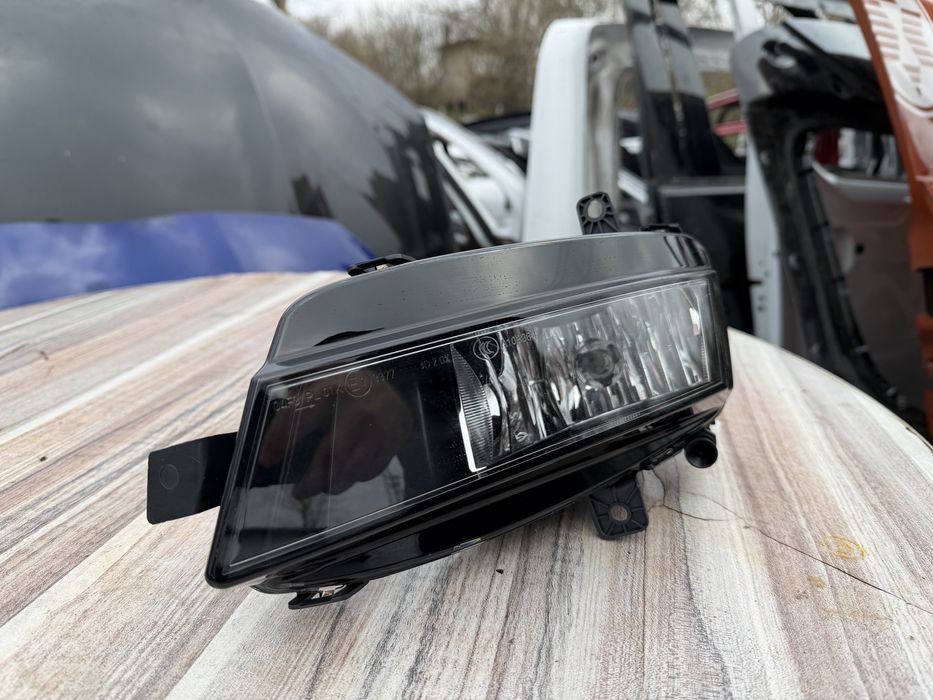 Халоген VW Golf 7