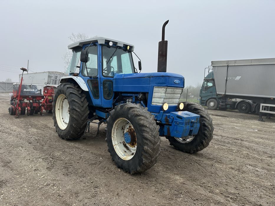 Tractor FORD 7910