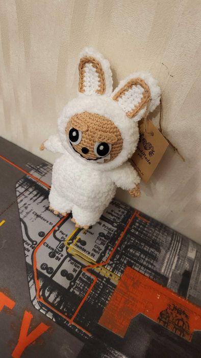 Лабубу - вязаная игрушка