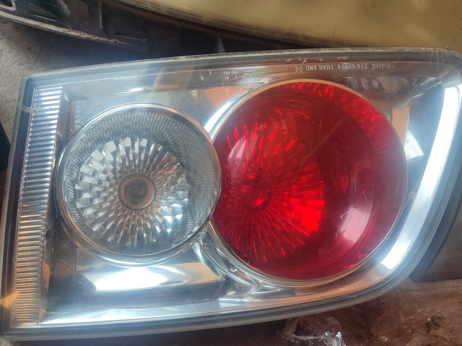 Фарове,стопове и дюзи 2.0 Мазда 6