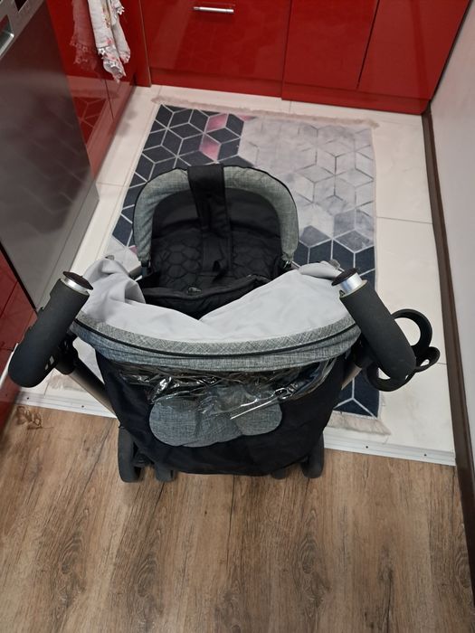 Детска количка използвана