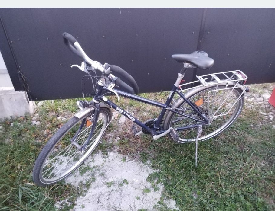 Vând biciclete dama