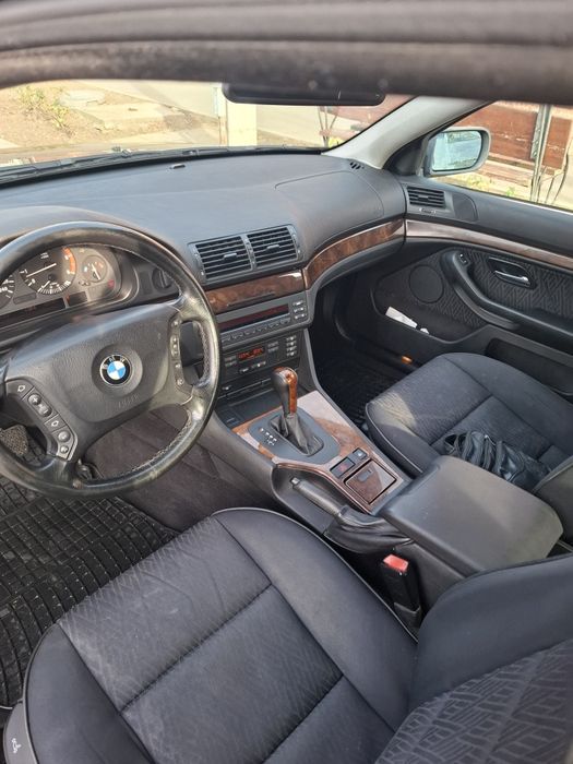 Se vinde BMW 525  d an 2003