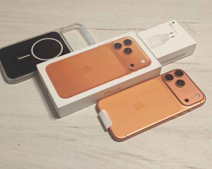 Като нов iPhone 17 Pro Max 256 GB Гаранция Бартер