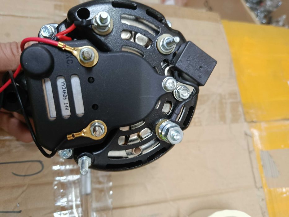 Динамо/алтернатор 24 V 140A