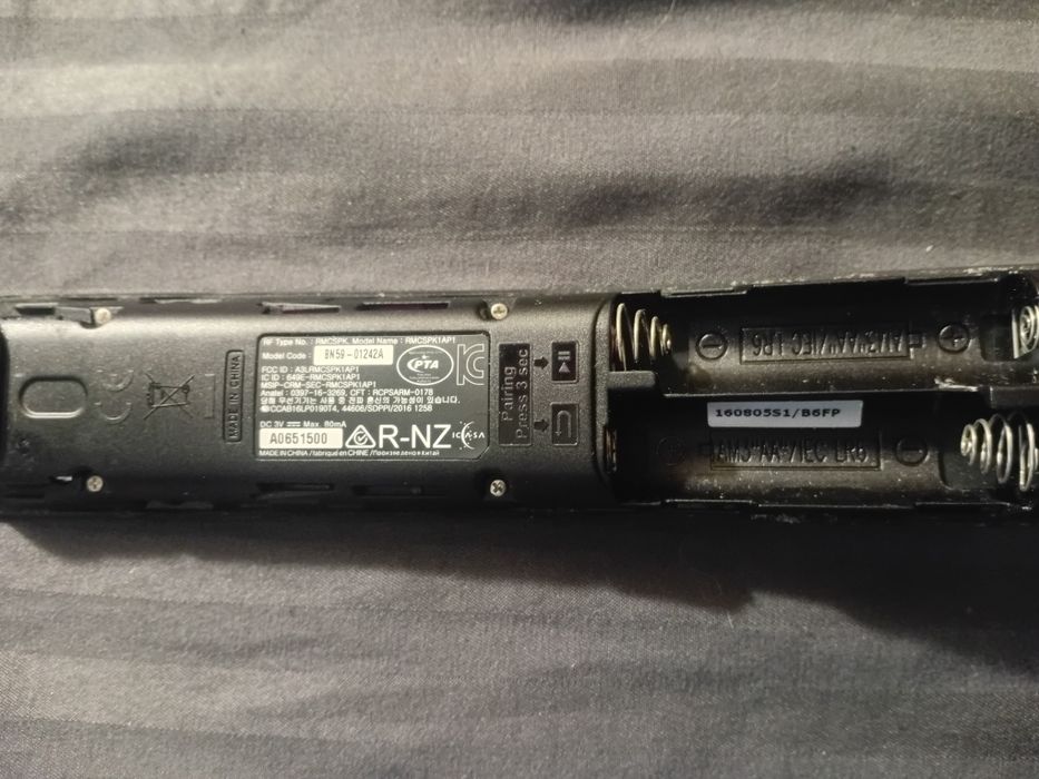 Telecomanda vocala Samsung folosita