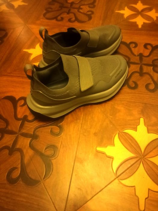 Кроссовки мужские