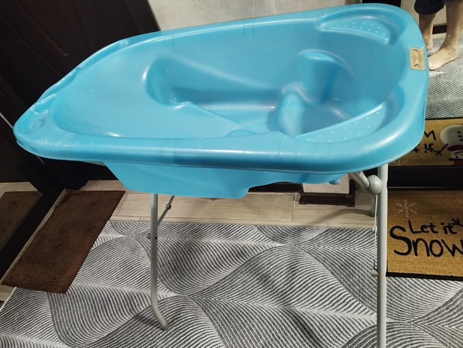 Бебешко корито  със стойка