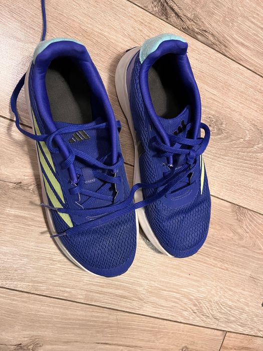 Маратонки Adidas номер 39 1/3