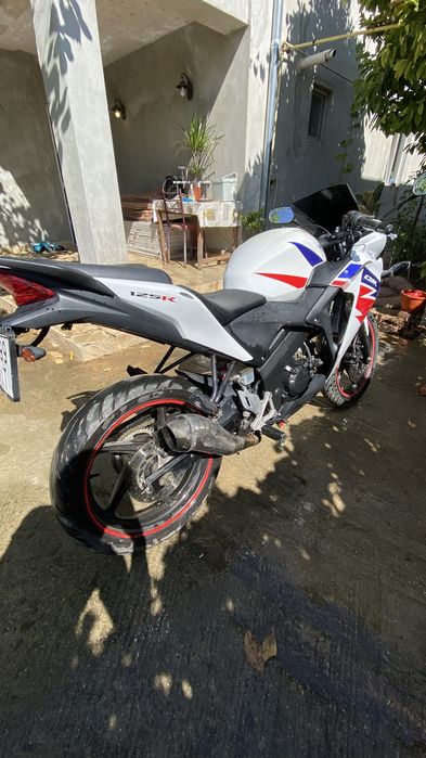 Honda Cbr r125, an 2013 Pret negociabil