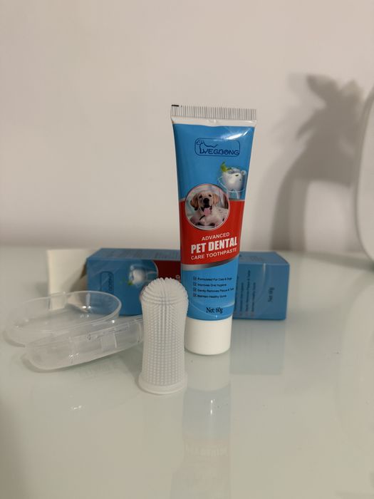 Pasta de dinti + periuta pentru animale de companie (catei, pisici)