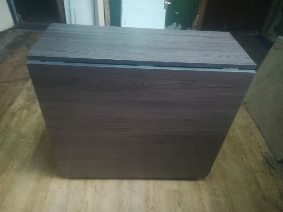 Стол книжки новые