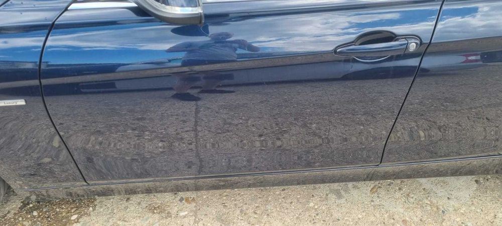 Usa fata spate BMW F30 Imperialblau Brillanteffekt Metallic A89