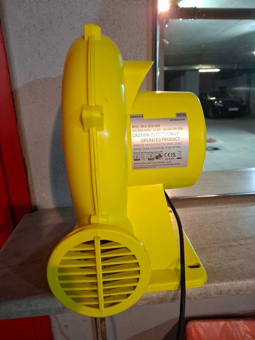 Помпа /компресор/ за батут, 220V - 50Hz. 2 бр.: 650-720W и 580-610W
