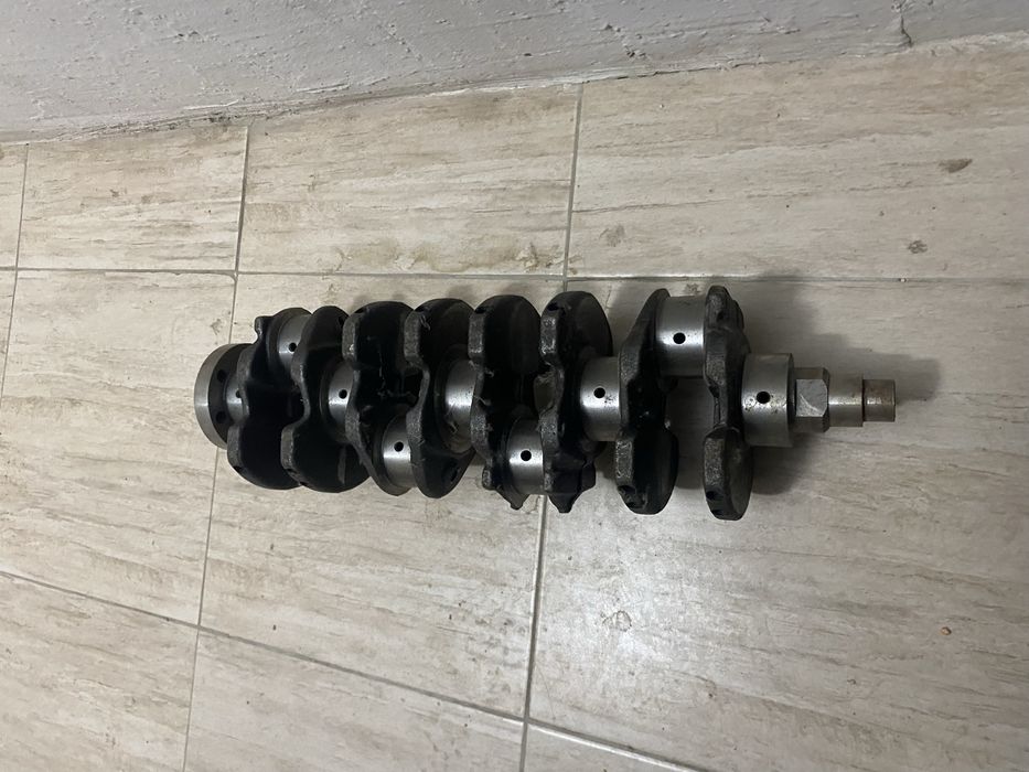 Коленвал на Приору