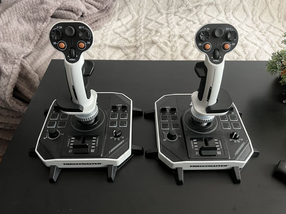 Thrustmaster SOL R1 Hosas