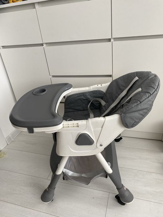 Детский стульчик для кормления