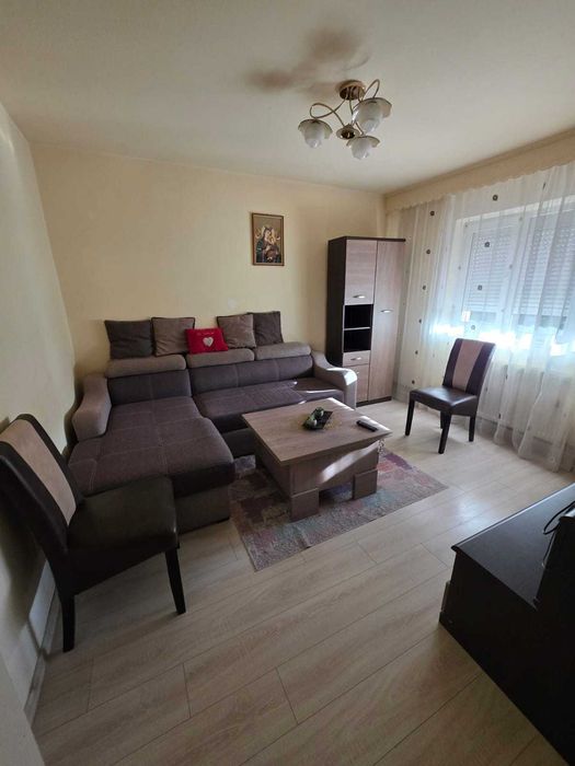 Apartament de inchiriat