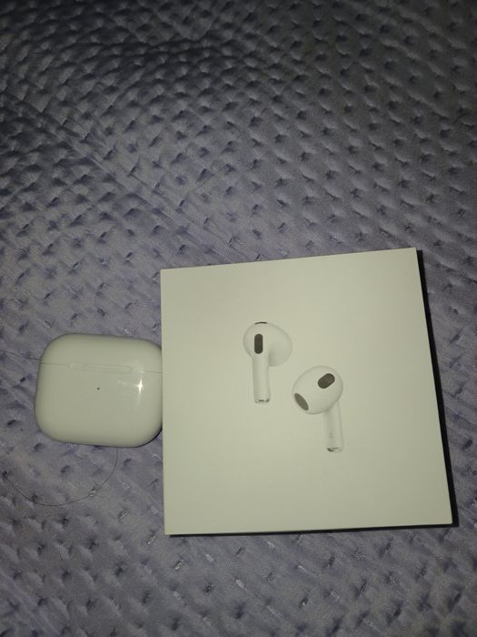 Продам срочно наушники айфон Apple