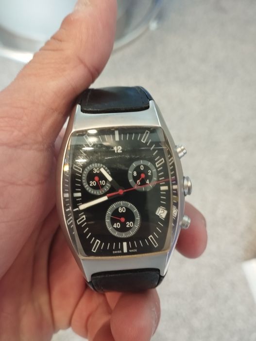 Продам часы наручные