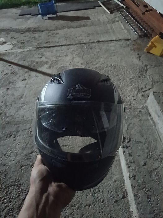 Продам шлем для взрослых