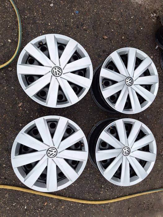 Фолскваген-16цола-5/112-с оригинални тасове