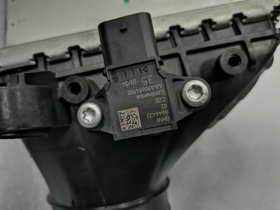 Нов 7852406 Интеркулер BMW F90 M5 F91 F92 F93 M8 F95 X5M F96 1-4 CYL