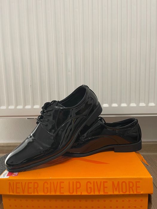 Costum pentru mire
