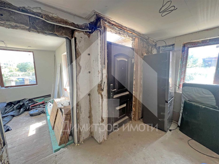 Продава се Къща в Нови пазар - 118 кв.м за 653 €/кв.м - Снимка #5