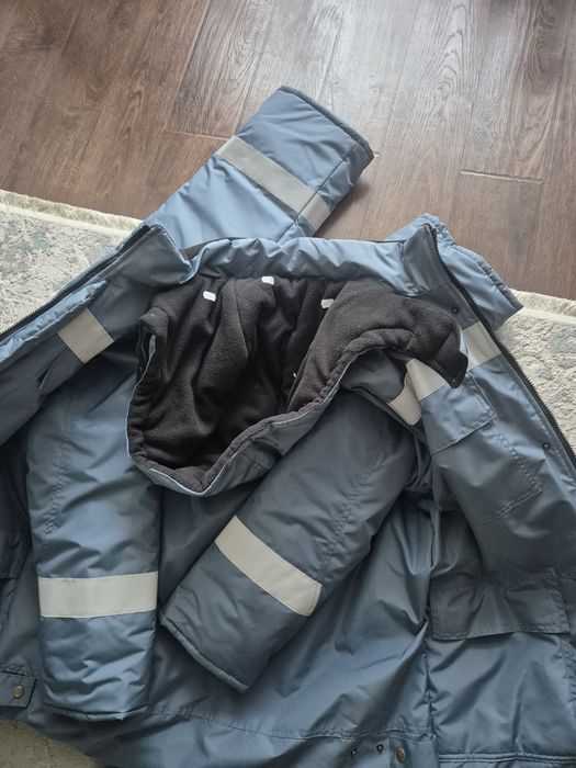 Продаётся зимняя спец одежда