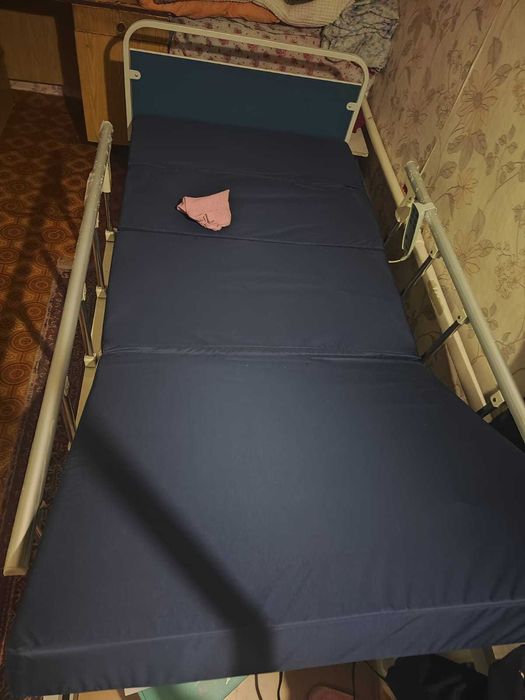 медицинская кровать