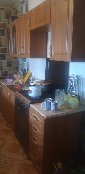 Гарнитур кухня сатылады