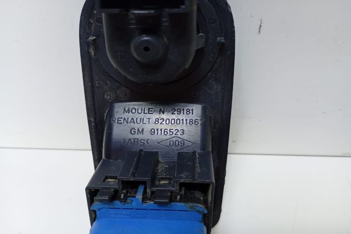 Butoane  Comanda Geamuri 8200011867 Opel Vivaro A seria