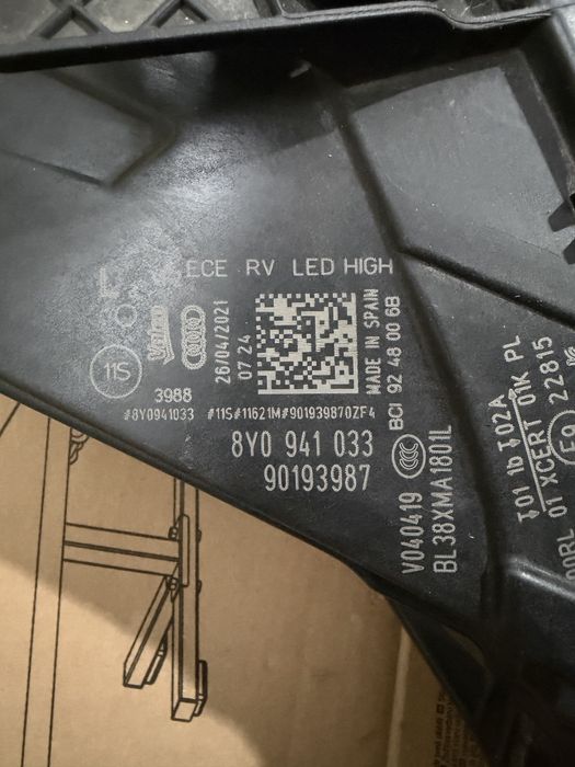 Faruri, Far stanga / Far dreapta Audi A3 8Y 2020-2025